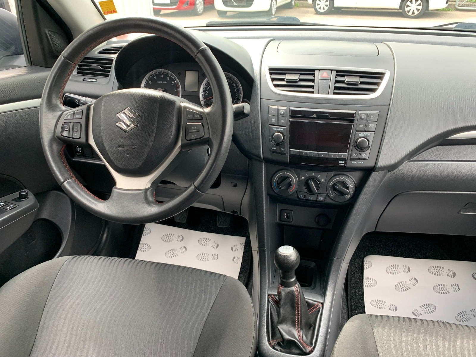 Hvid Suzuki Swift fra 2013