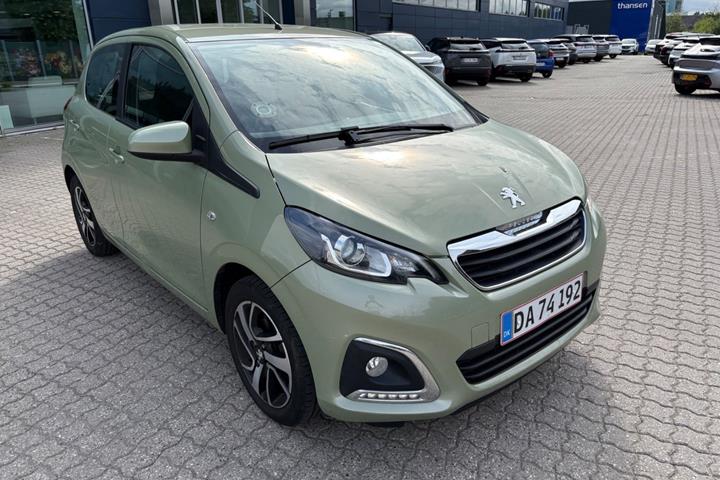 Rød Peugeot 108 fra 2021