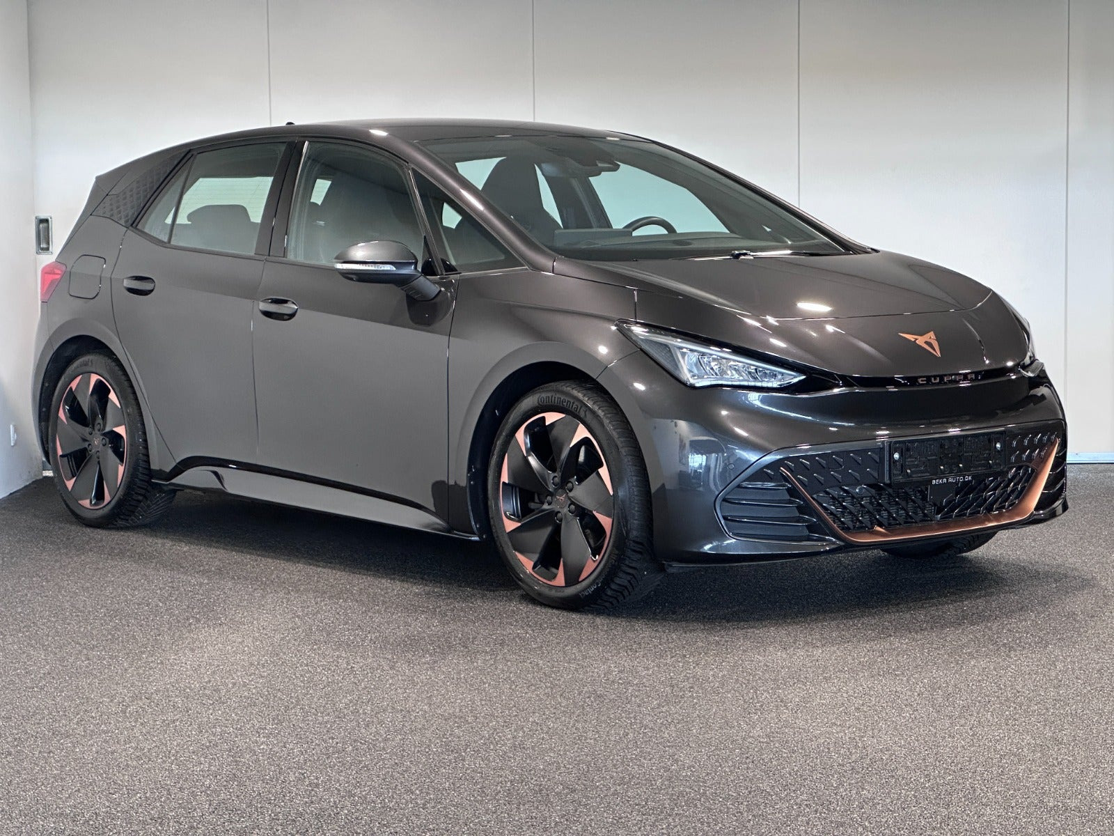 Grå Cupra Born fra 2024