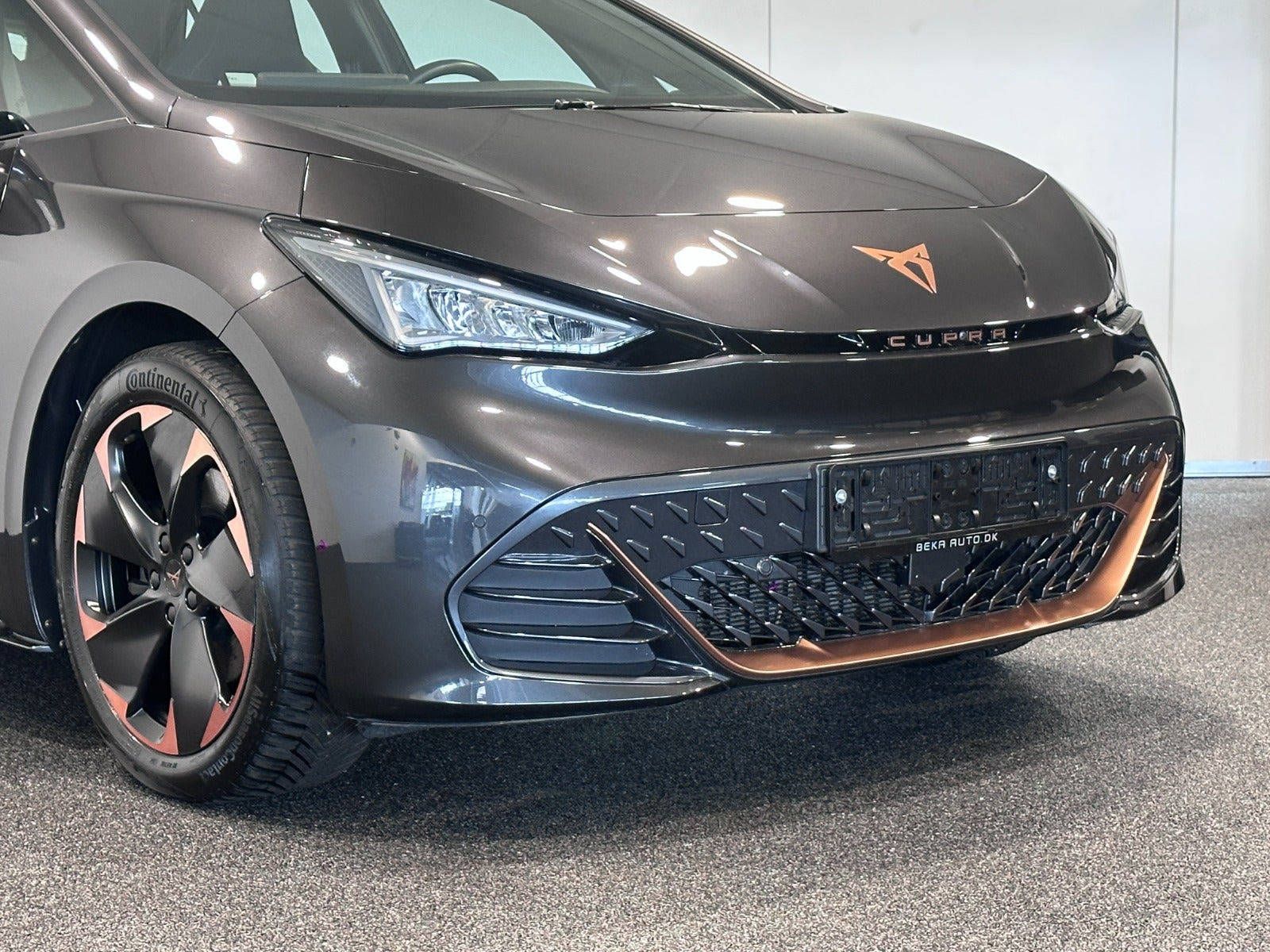 Grå Cupra Born fra 2024