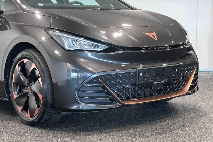 Grå Cupra Born fra 2024