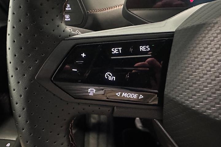 Grå Cupra Born fra 2024