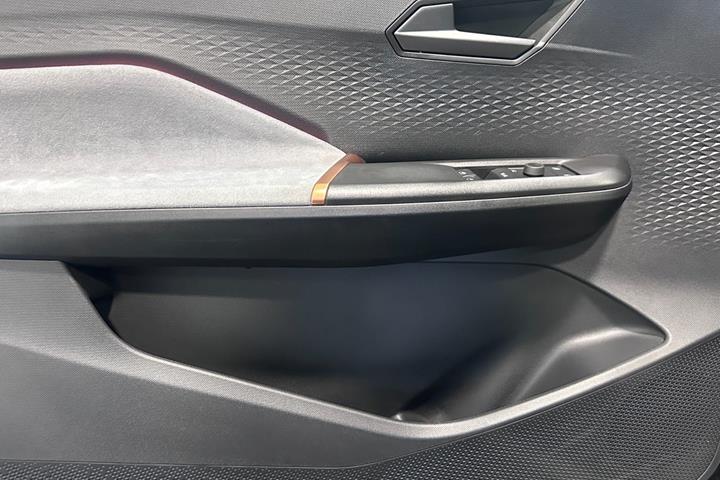 Grå Cupra Born fra 2024