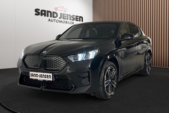 Sort BMW iX2 fra 2025