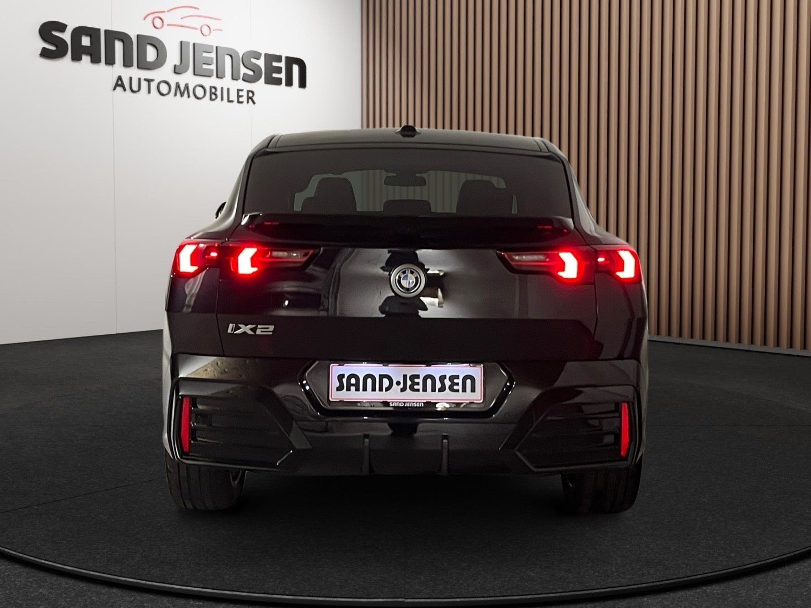 Sort BMW iX2 fra 2025