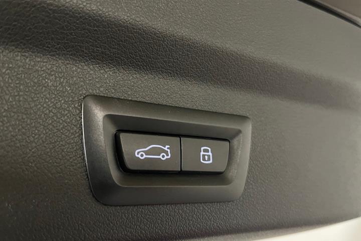 Sort BMW iX2 fra 2025