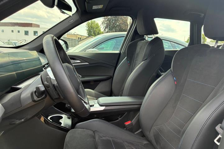 Sort BMW iX1 fra 2025