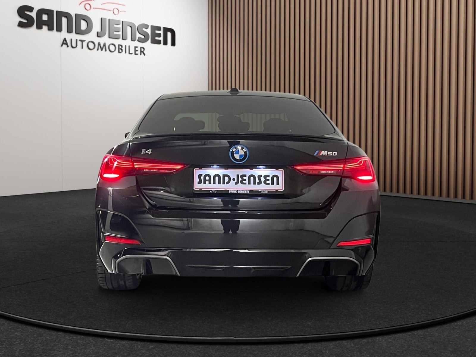 Sort BMW i4 fra 2025