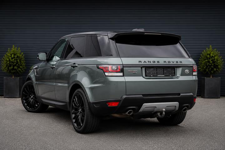Grå Land Rover Range Rover sport fra 2013