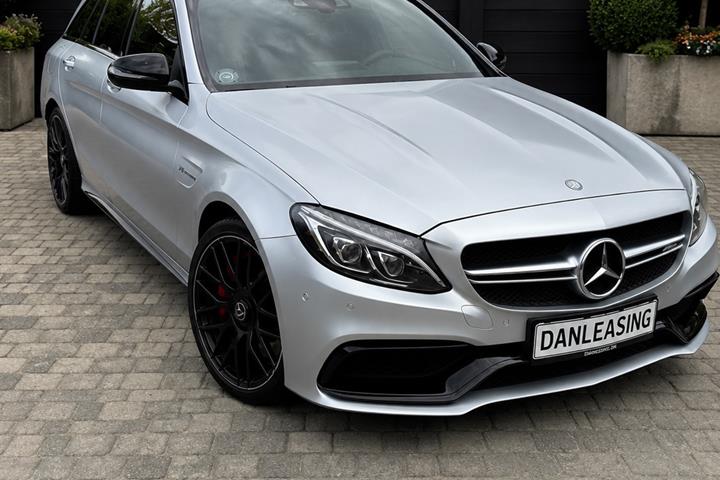 Grå Mercedes - fra 2016