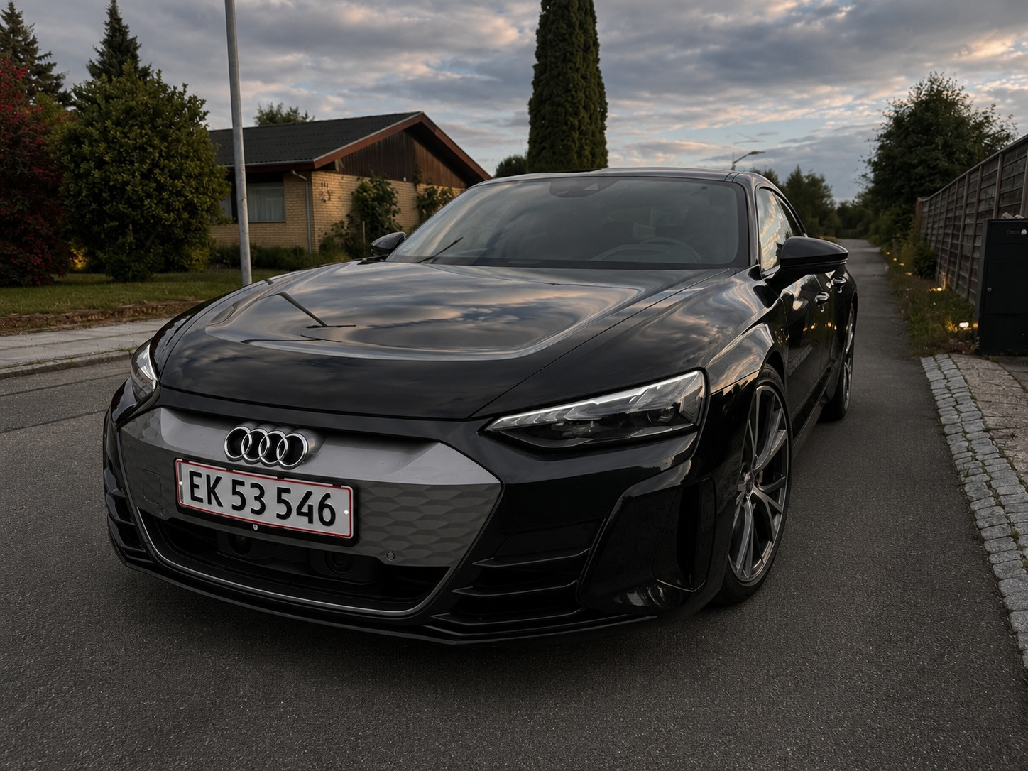 Sort Audi e-tron GT fra 2022