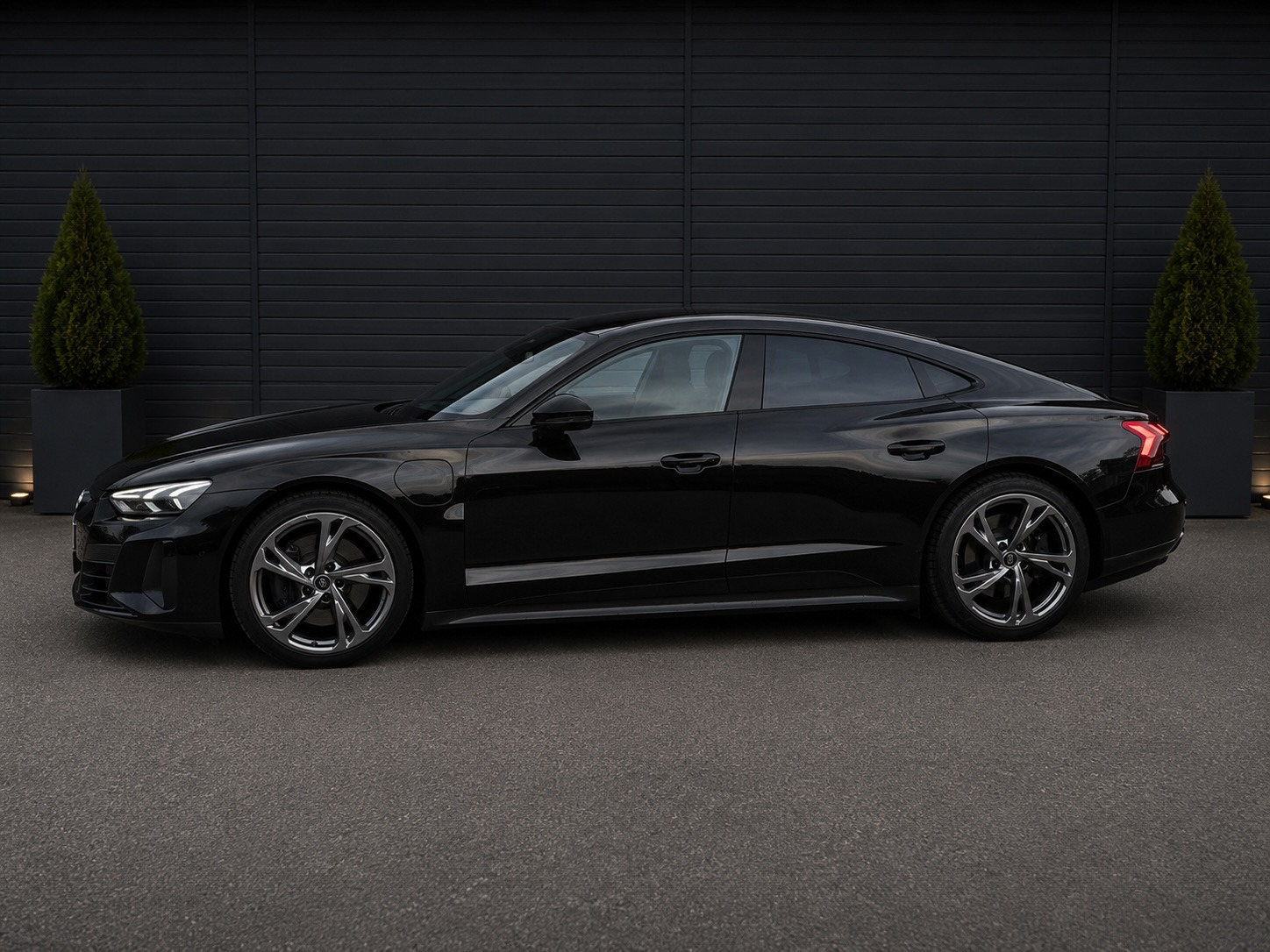 Sort Audi e-tron GT fra 2022
