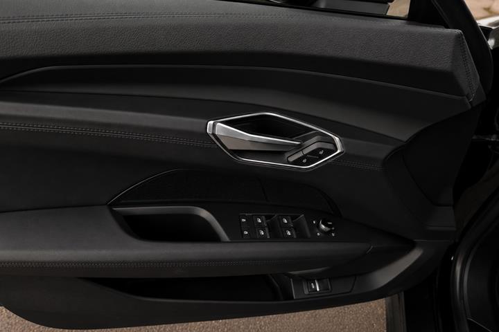 Sort Audi e-tron GT fra 2022