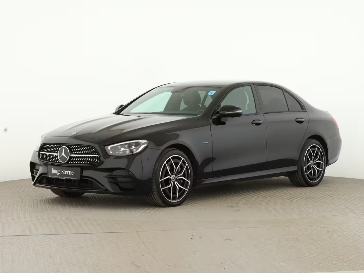 Grå Mercedes E-Klasse fra 2020