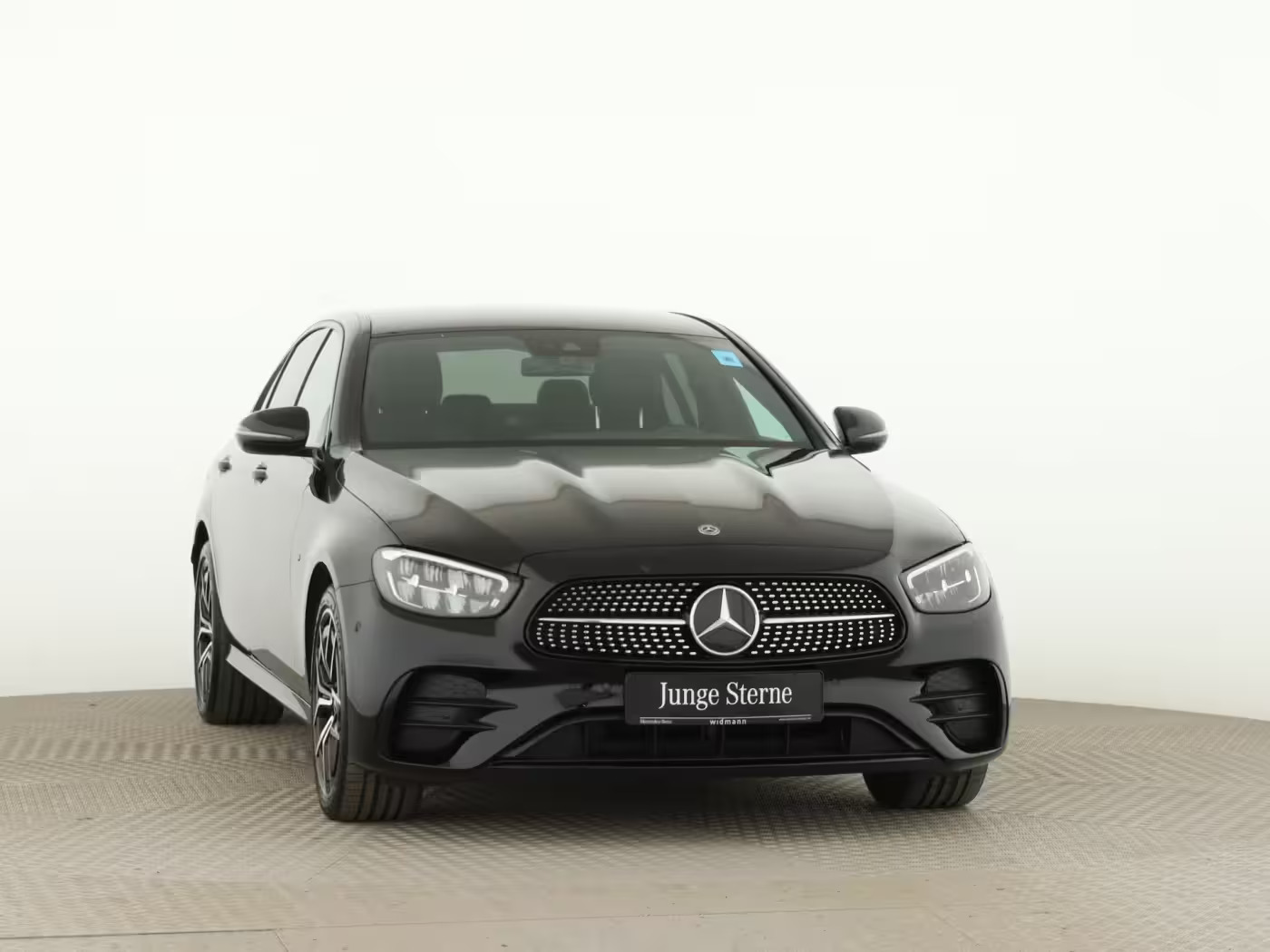Grå Mercedes E-Klasse fra 2020