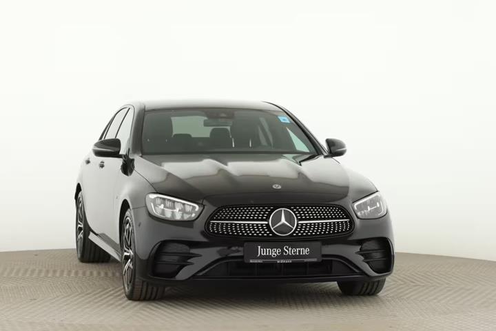 Grå Mercedes E-Klasse fra 2020