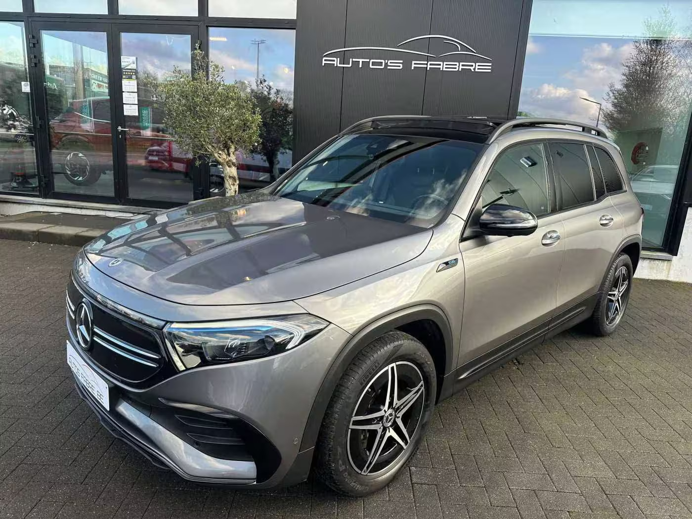 undefined Mercedes EQB 300 fra 2022