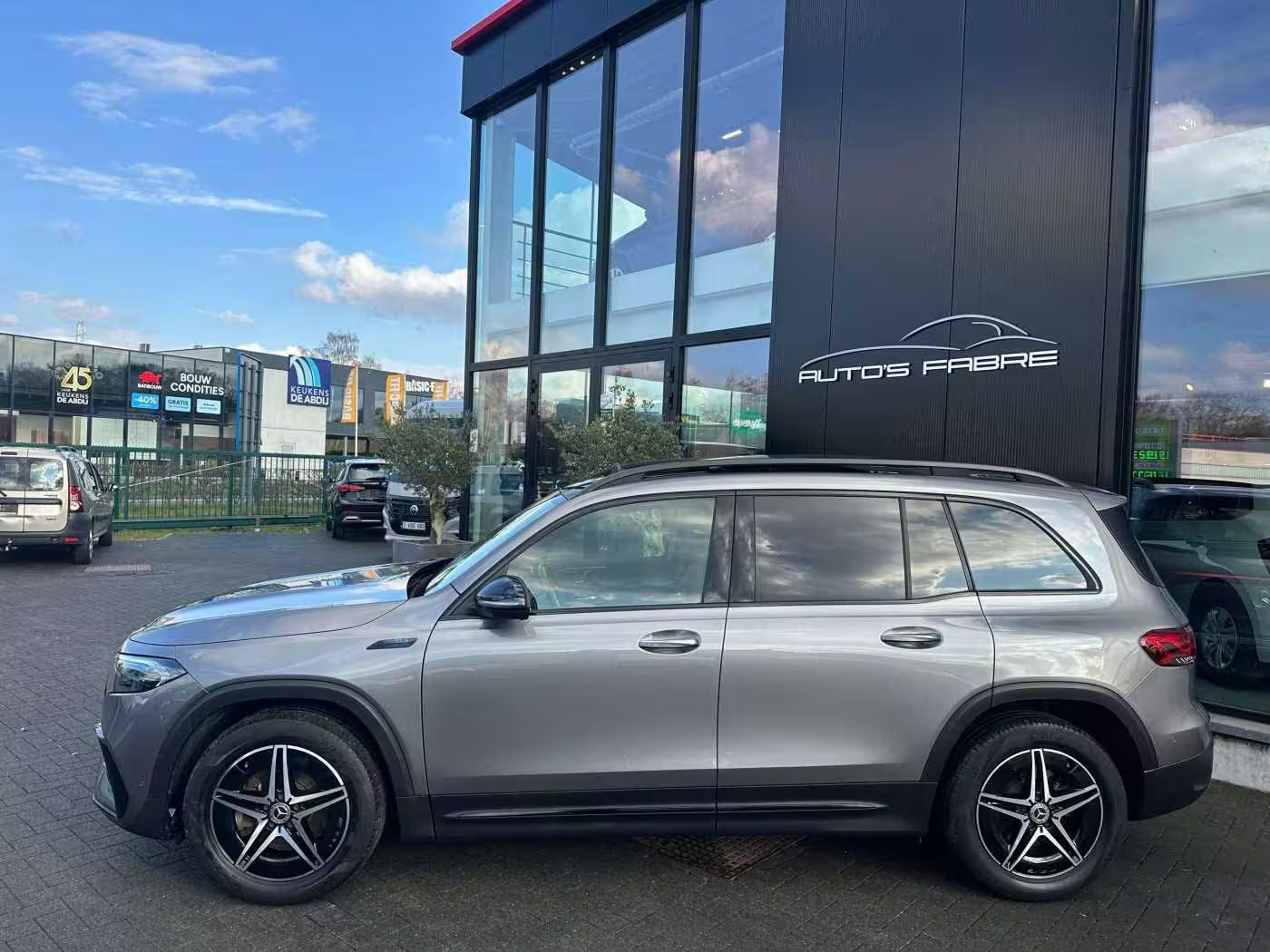 undefined Mercedes EQB 300 fra 2022