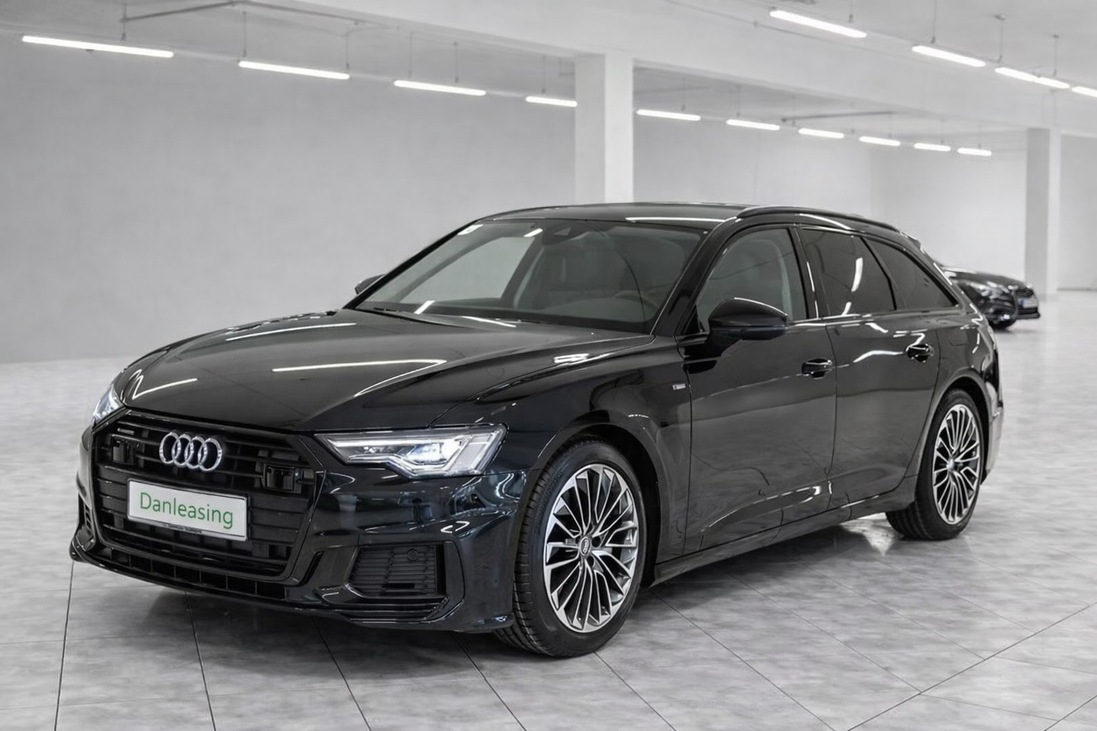 Sort Audi A 6 fra 2022