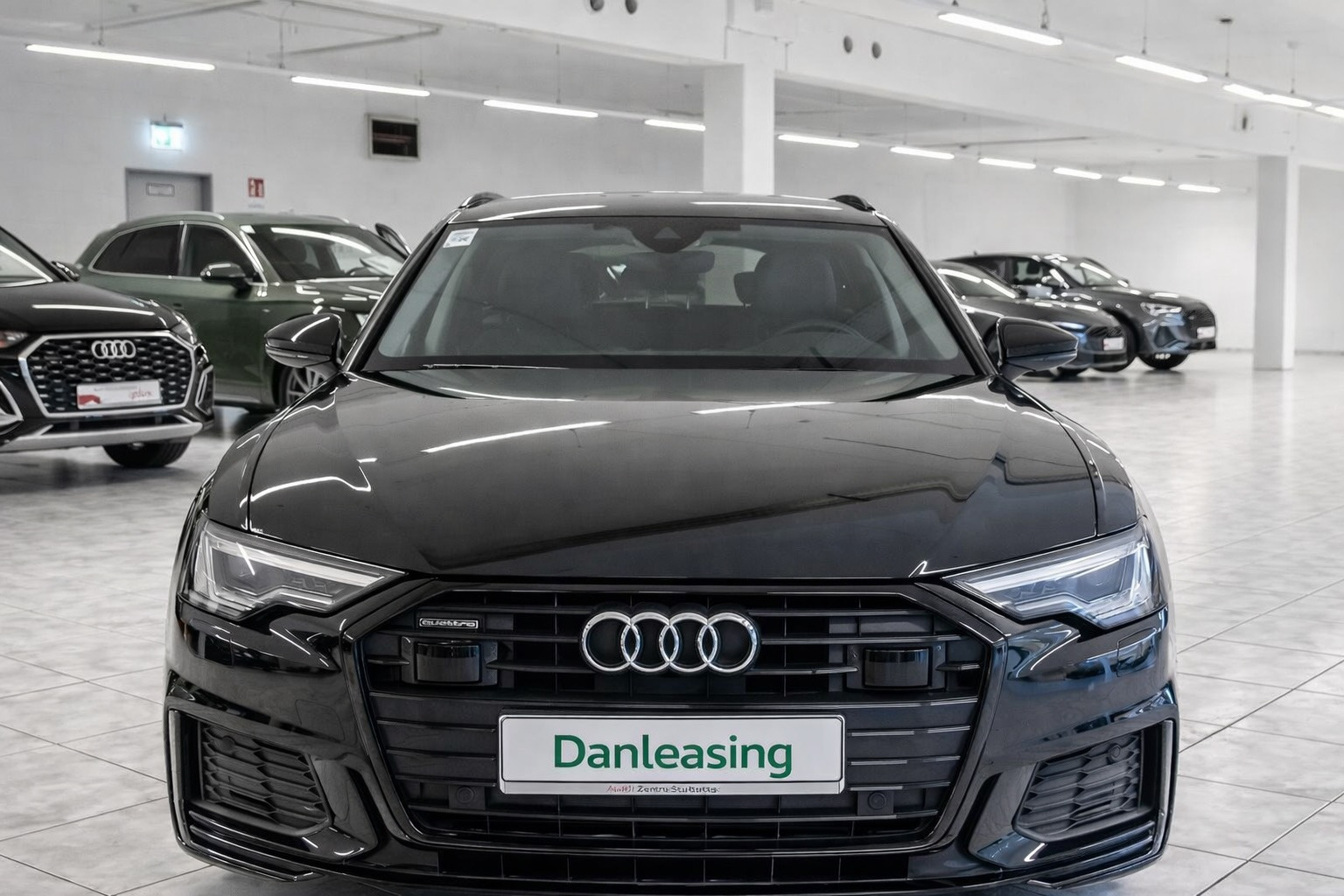 Sort Audi A 6 fra 2022