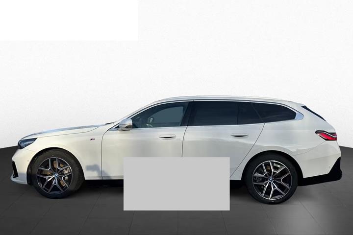 Hvid BMW i5 fra 2025