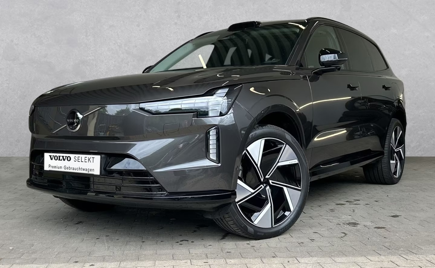 Sort Volvo EX90 fra 2024