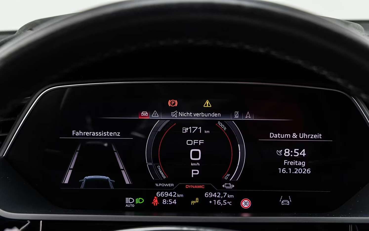 Hvid Audi e-tron S fra 2022