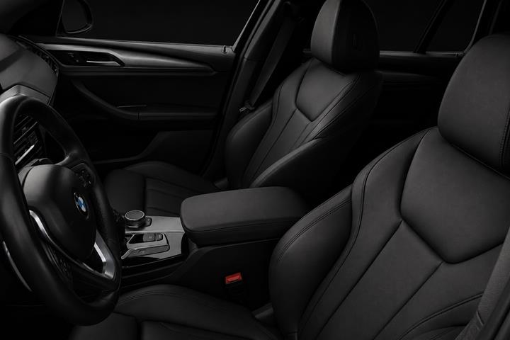 Sort BMW X3 fra 2018