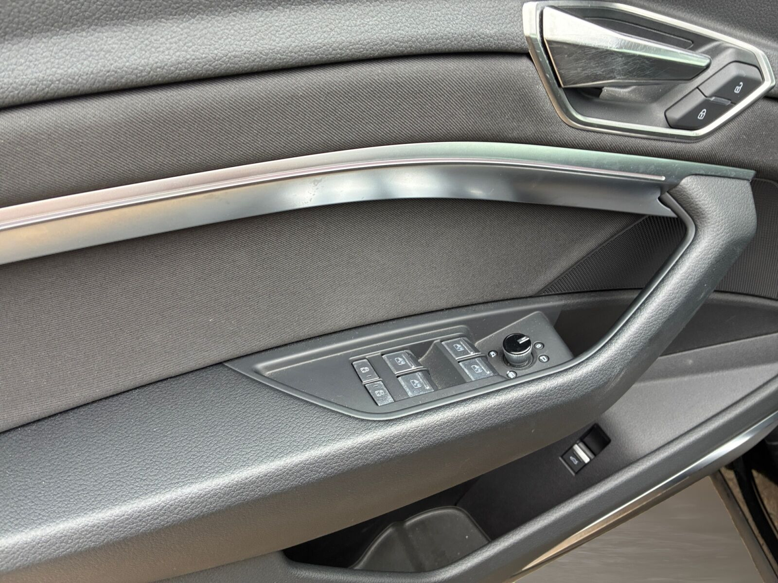 Sort Audi Q8 fra 2023
