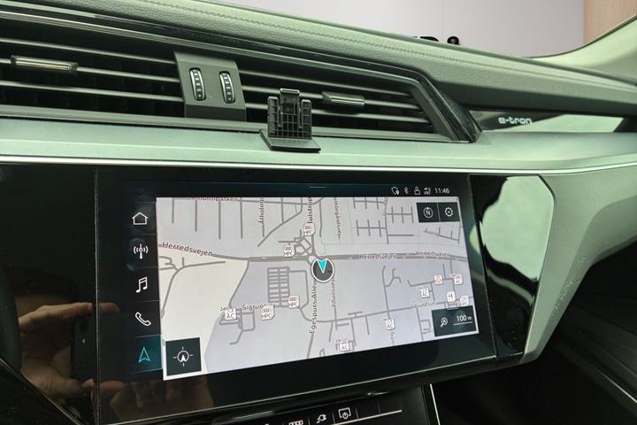 Sort Audi Q8 fra 2023