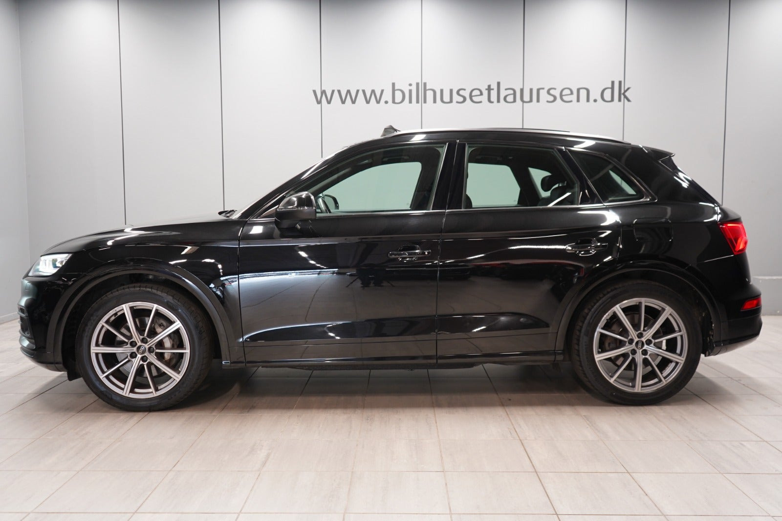 Sort Audi Q5 fra 2020