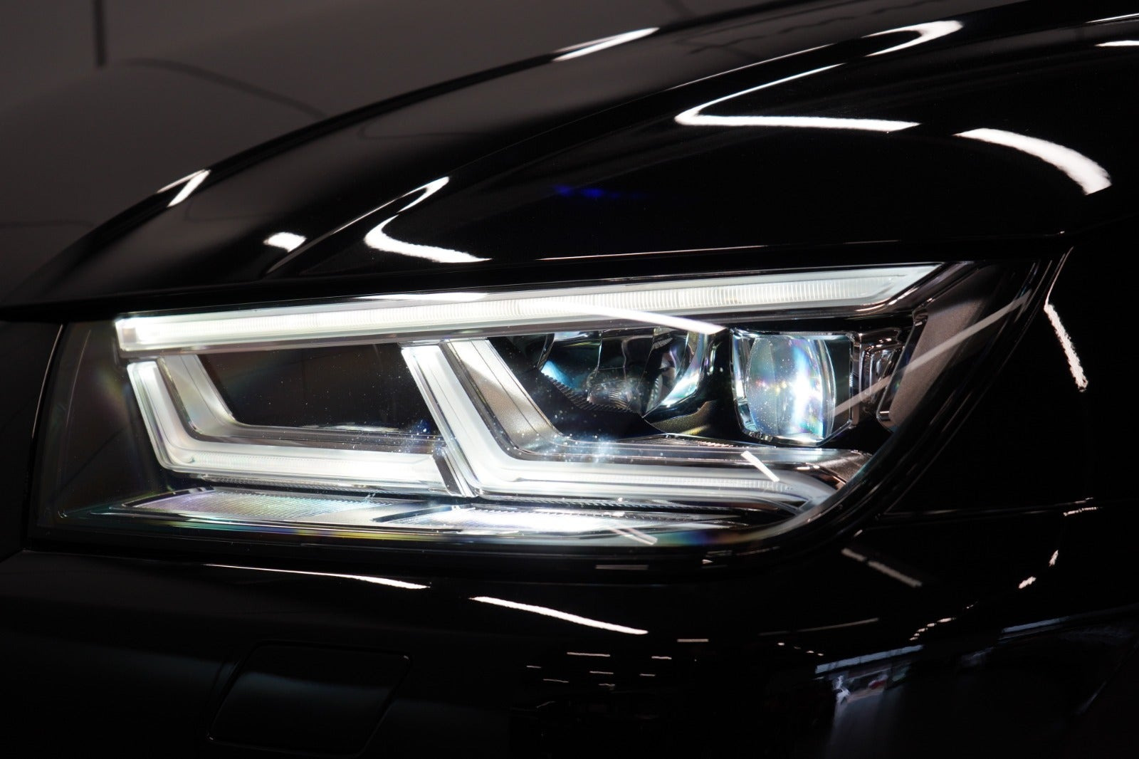 Sort Audi Q5 fra 2020