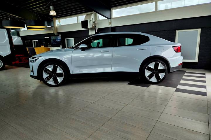Hvid Polestar 2 fra 2023