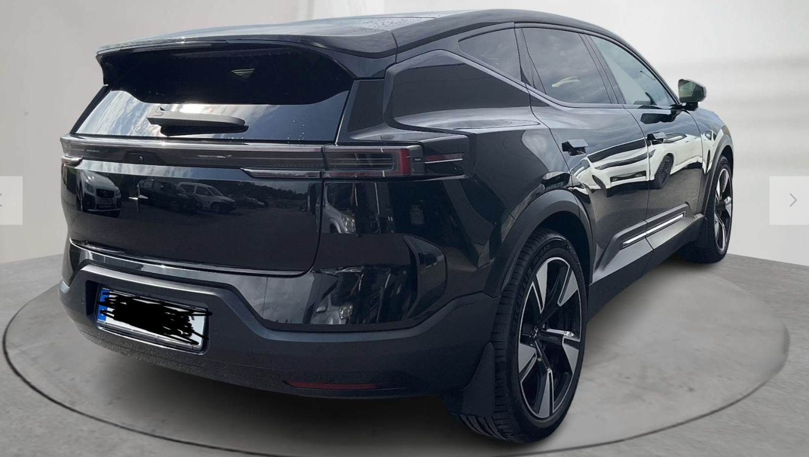 Sort Polestar 3 fra 2024