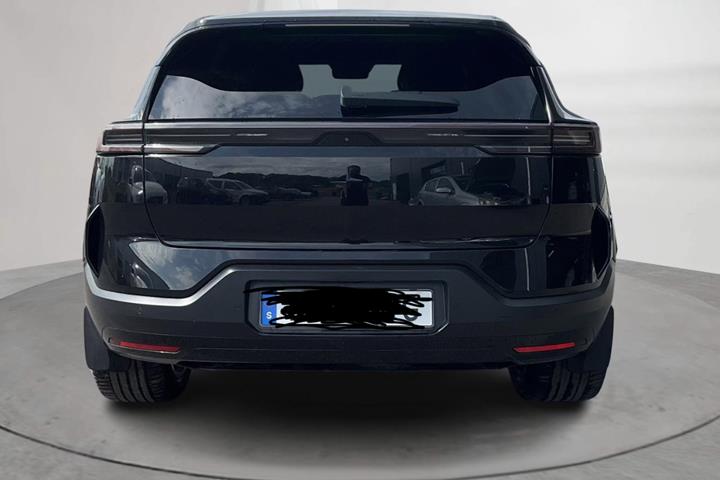 Sort Polestar 3 fra 2024