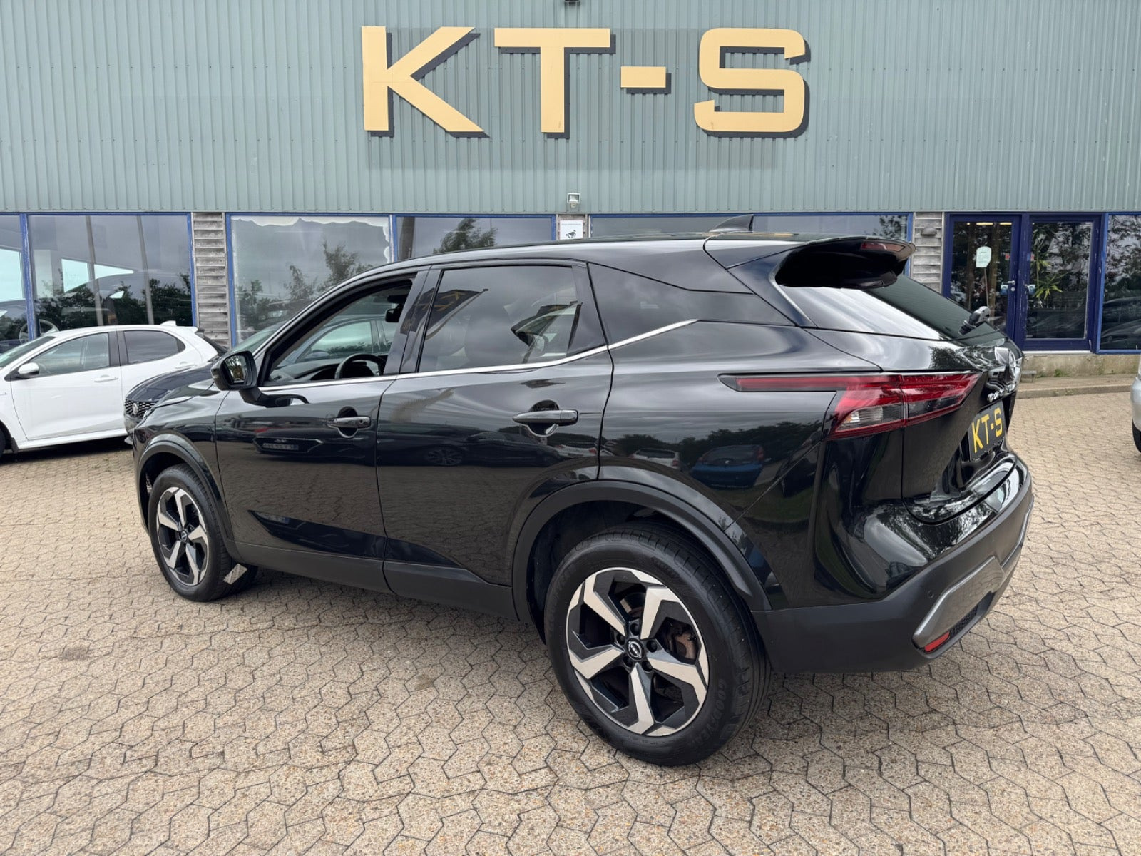 Sort Nissan Qashqai fra 2022