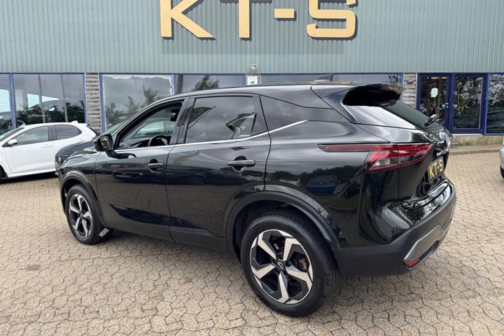 Sort Nissan Qashqai fra 2022