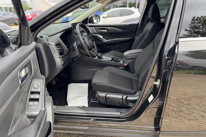 Sort Nissan Qashqai fra 2022