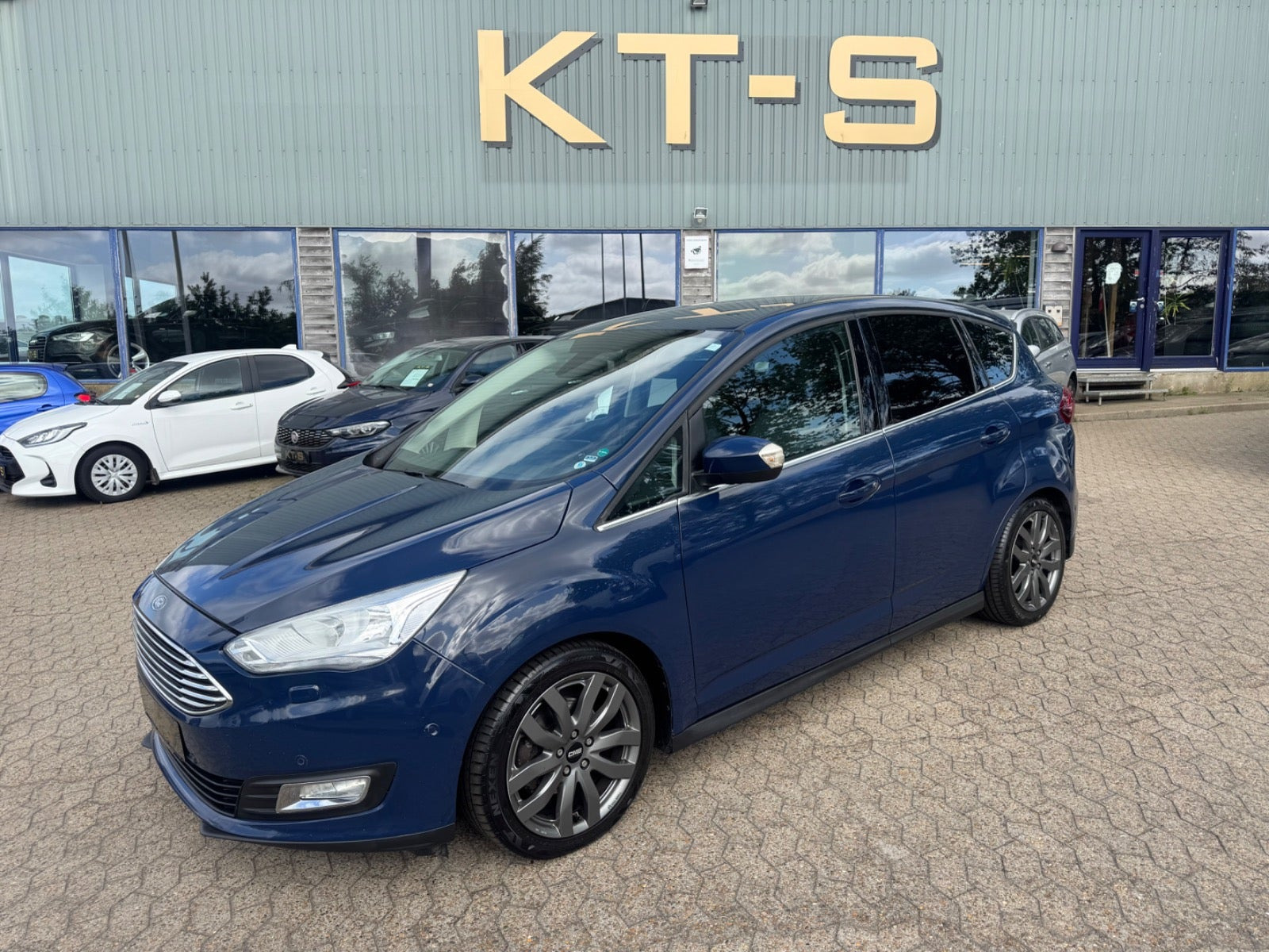 undefined Ford C-MAX fra 2016