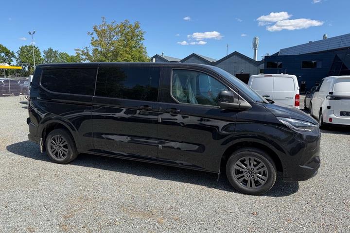 Sort Ford E-Transit Custom 320 L1 fra 2026