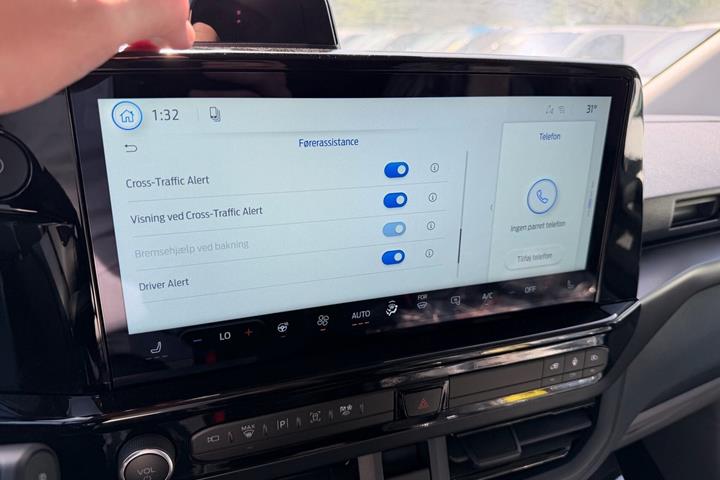 Blå Ford E-Transit Custom 320 L1 fra 2026