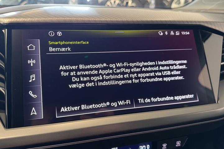 Sølv Audi Q4 e-tron fra 2025