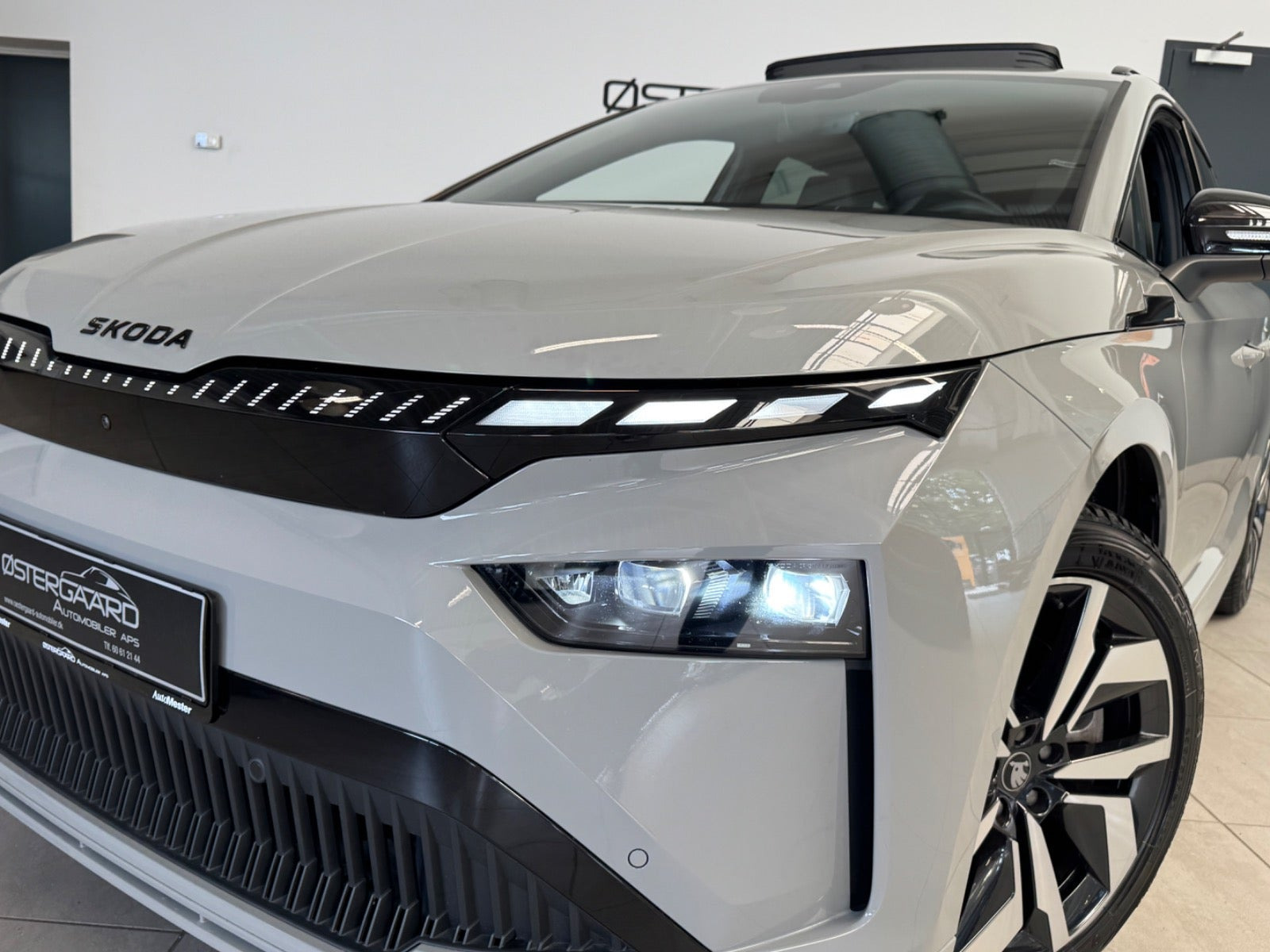 Grå Skoda Enyaq fra 2026