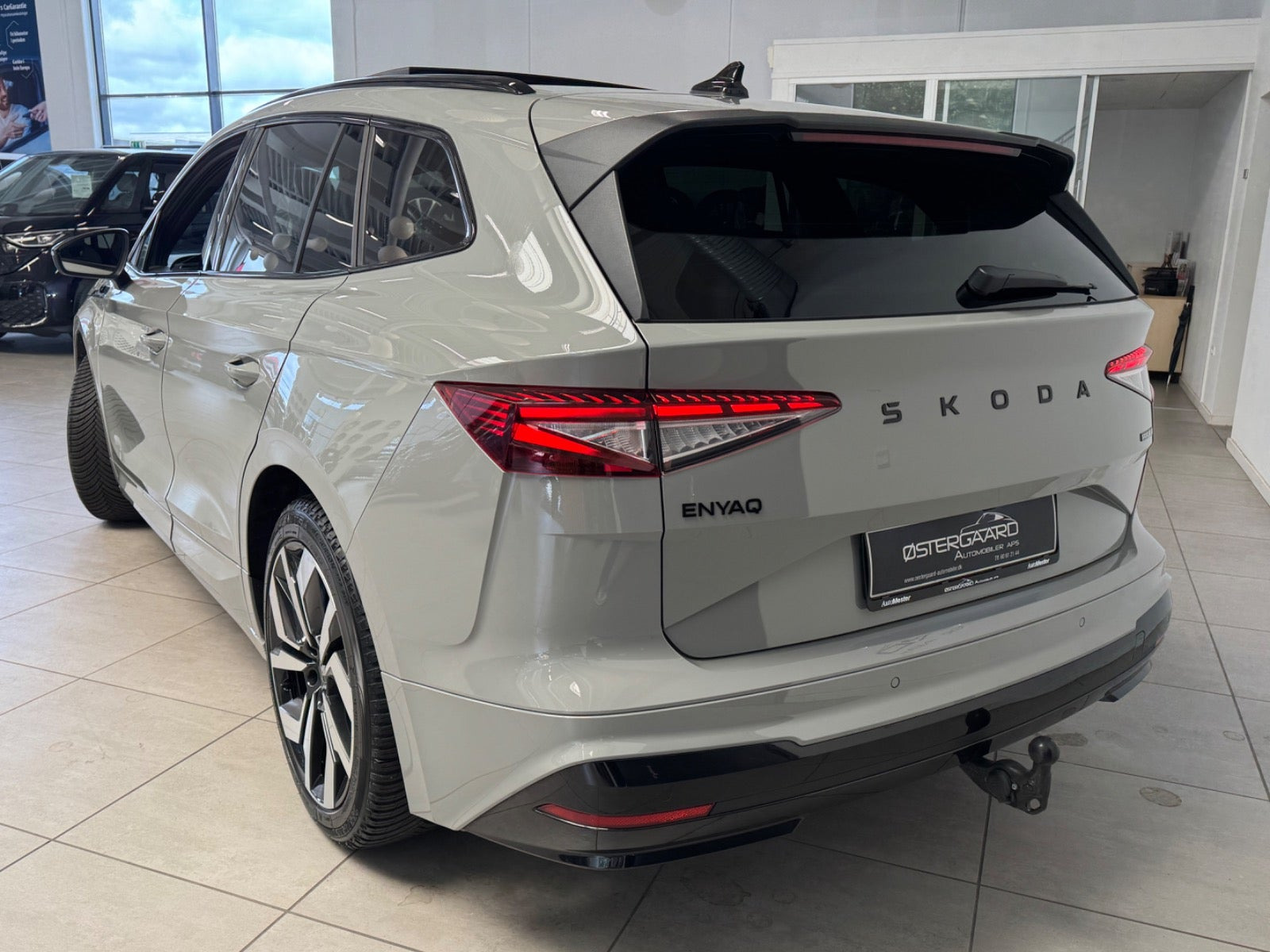 Grå Skoda Enyaq fra 2026