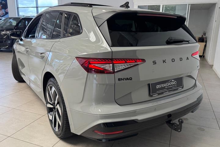 Grå Skoda Enyaq fra 2026