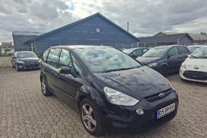 Blå Ford S-MAX fra 2011