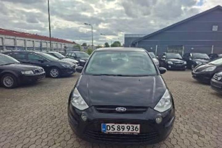 Blå Ford S-MAX fra 2011