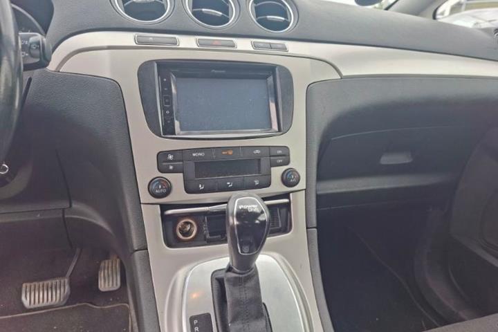 Blå Ford S-MAX fra 2011
