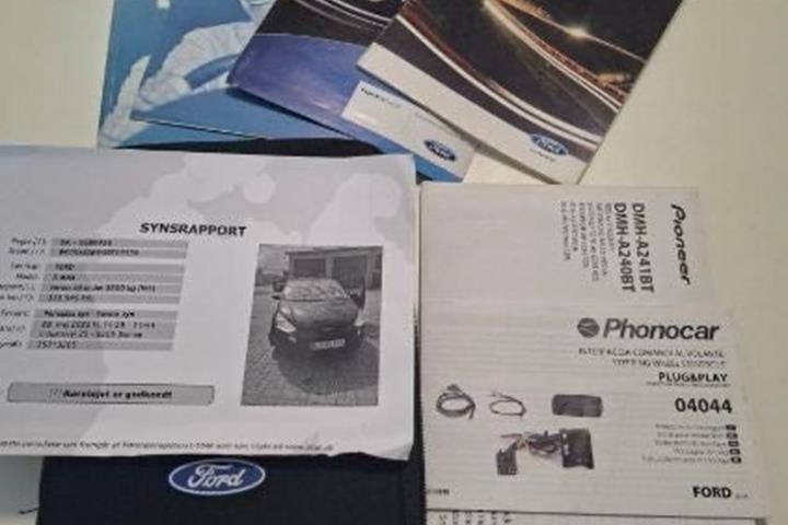 Blå Ford S-MAX fra 2011