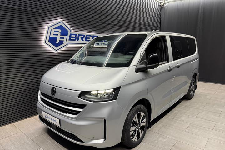 Sølv VW e-Caravelle fra 2025